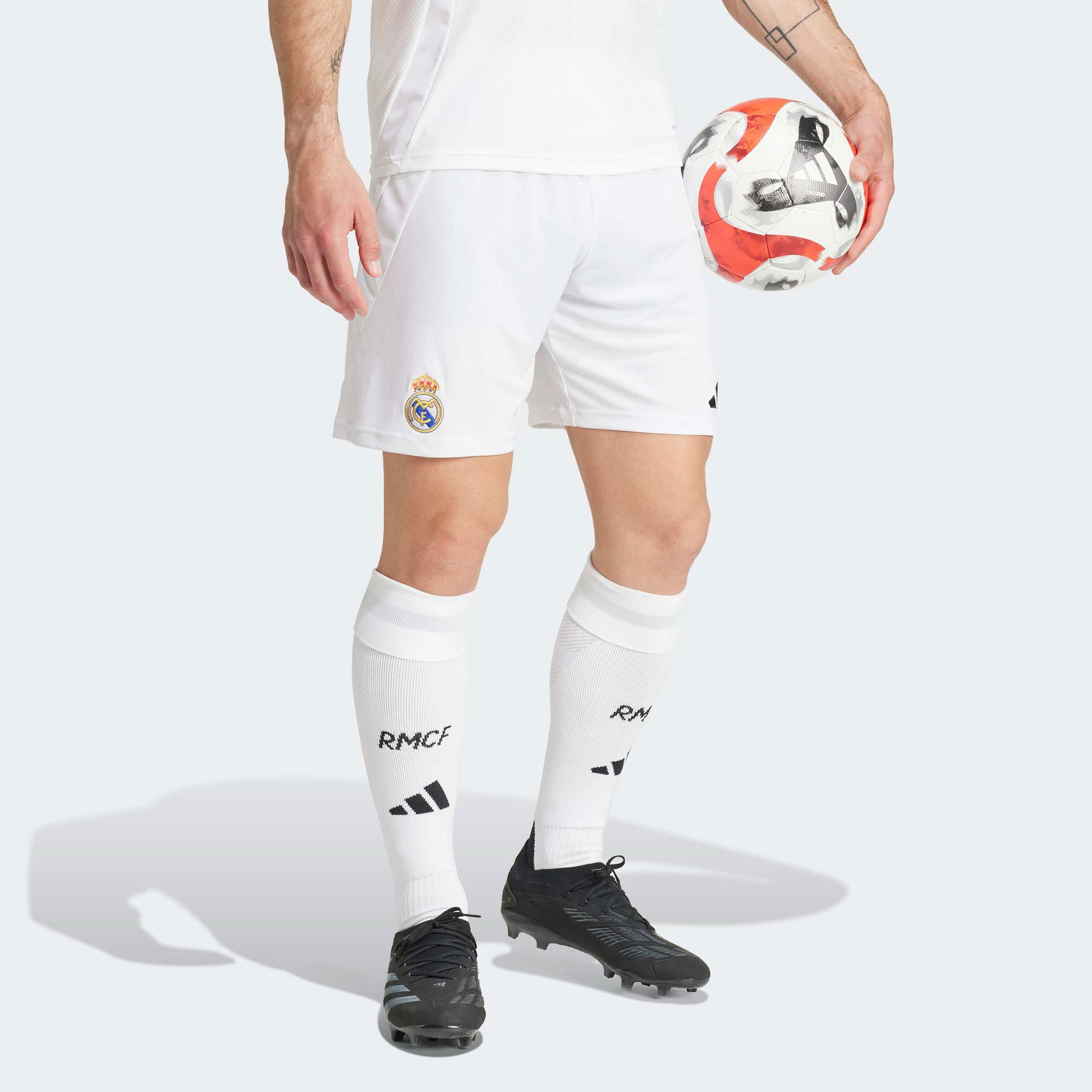 adidas Real Madrid CF 23/24 Erkek Beyaz Futbol Şortu