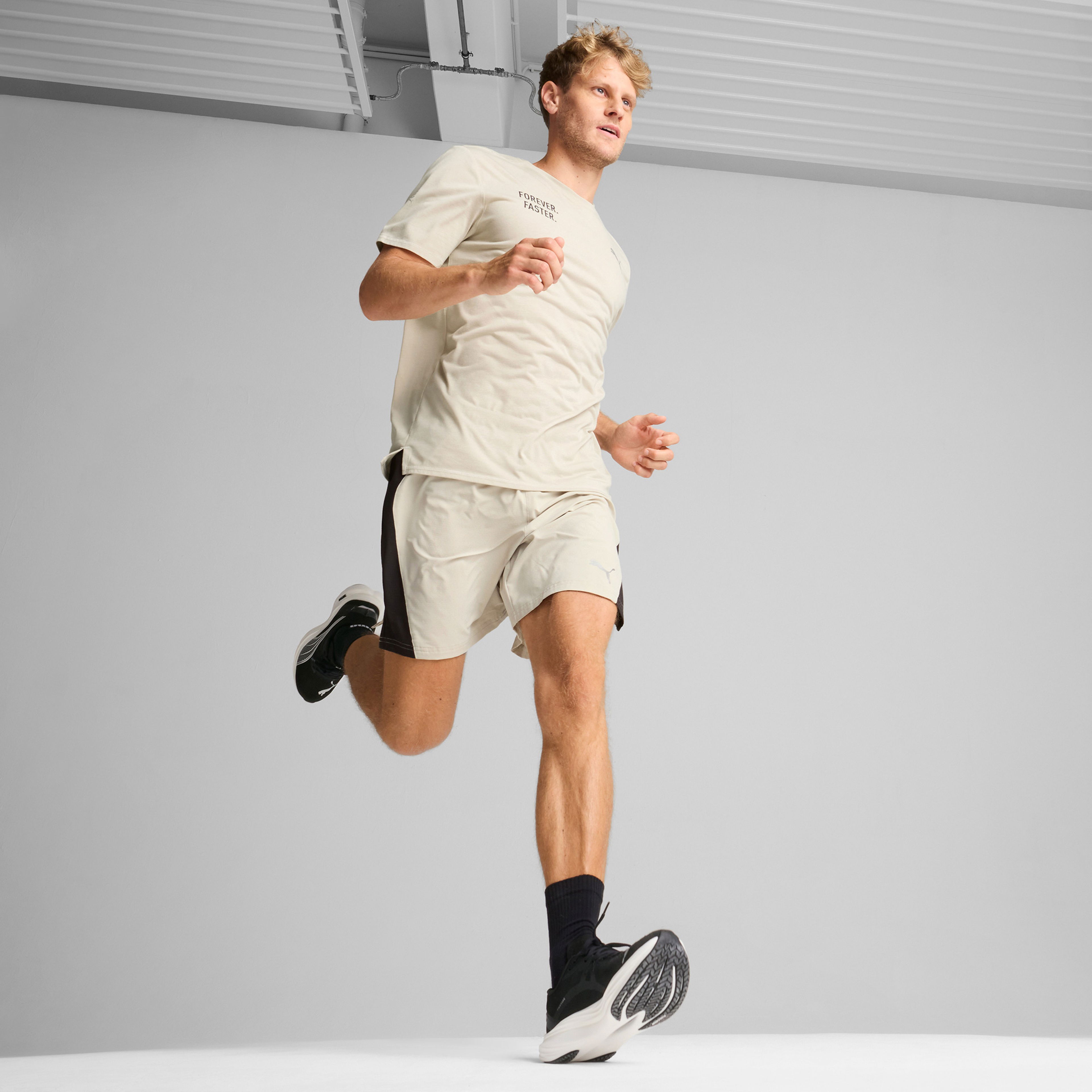 Puma Deviate Nitro 3 Erkek Siyah Koşu Ayakkabısı