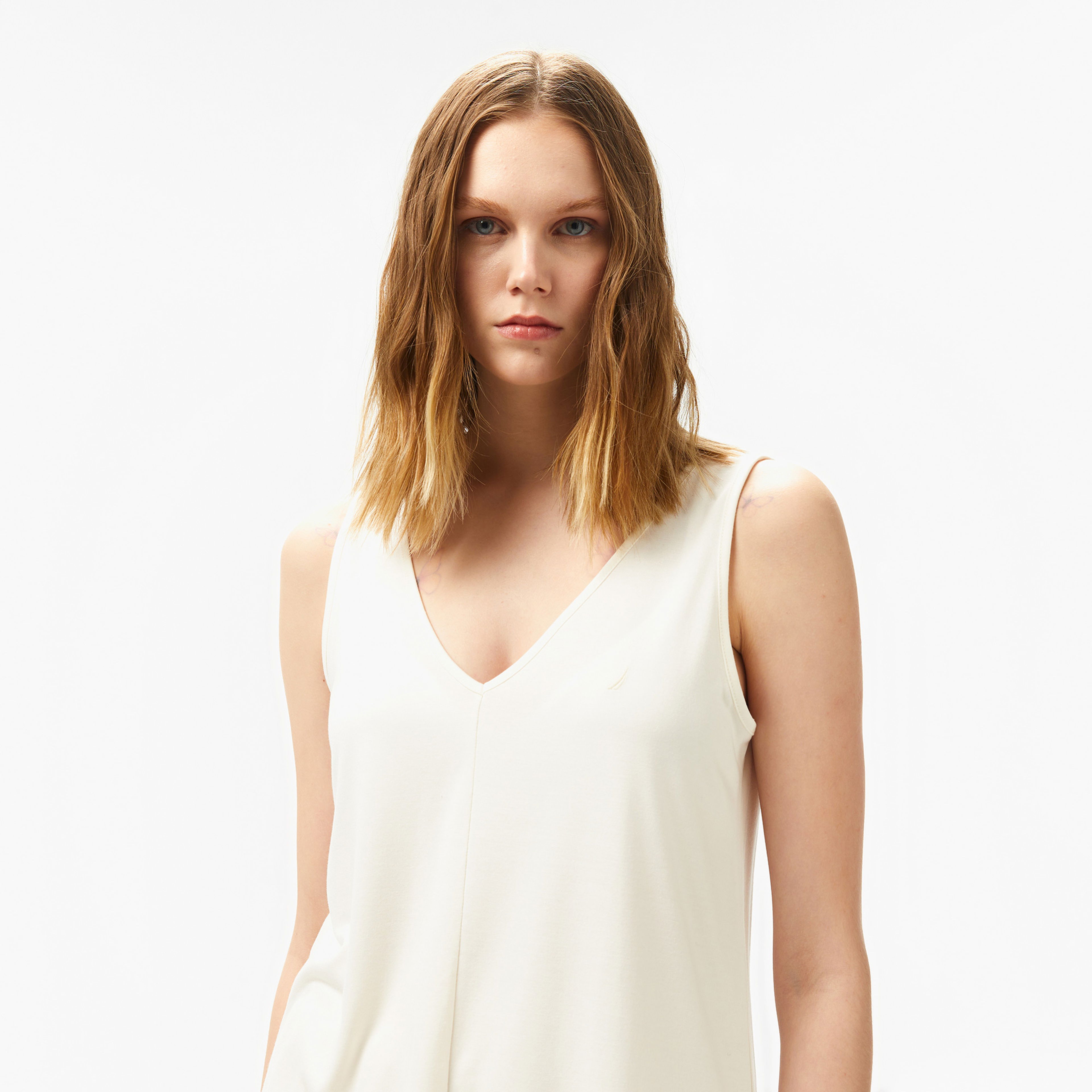 Nautica Kadın Krem Relaxed Fit T-Shirt