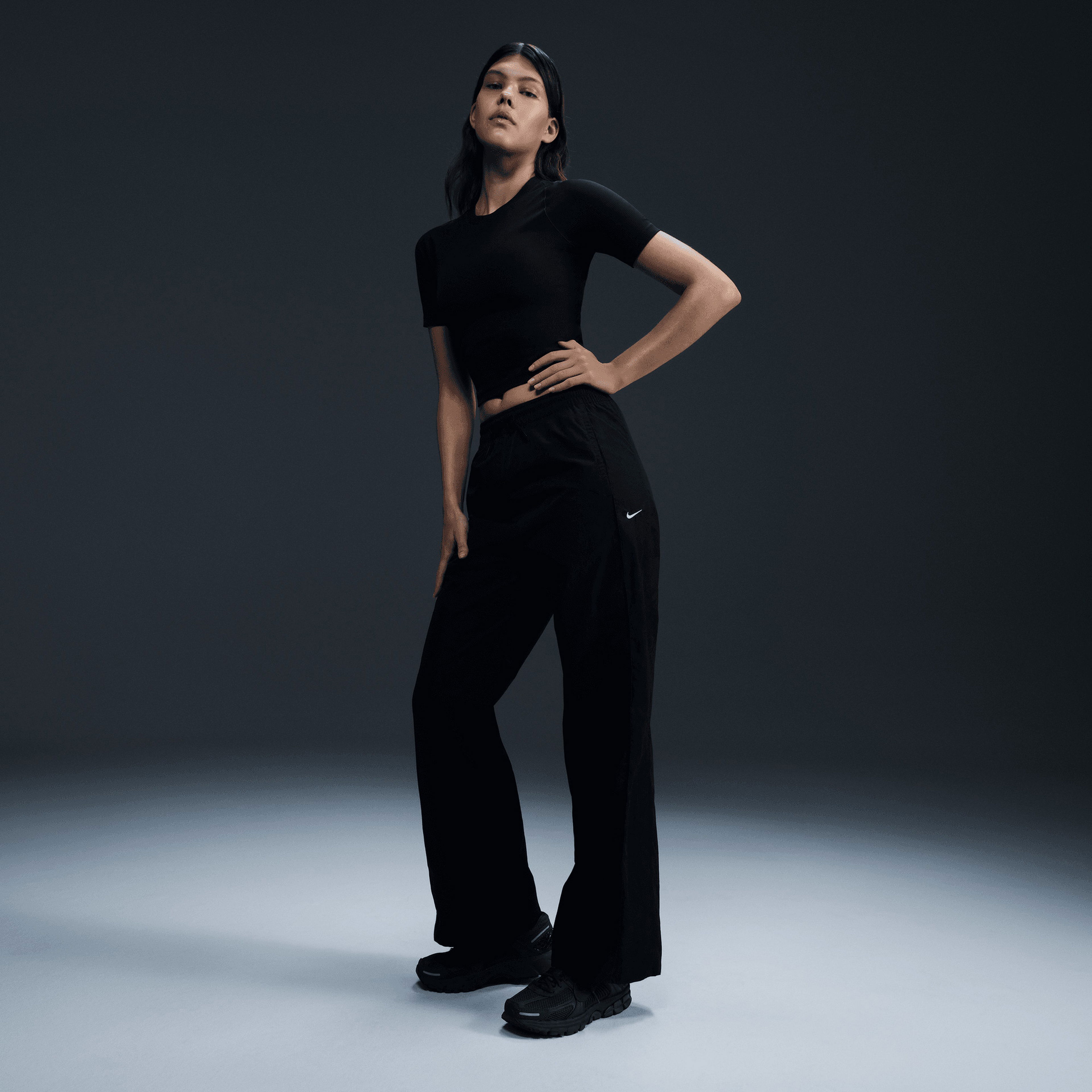 Nike Windrunner Kadın Gri Eşofman Altı