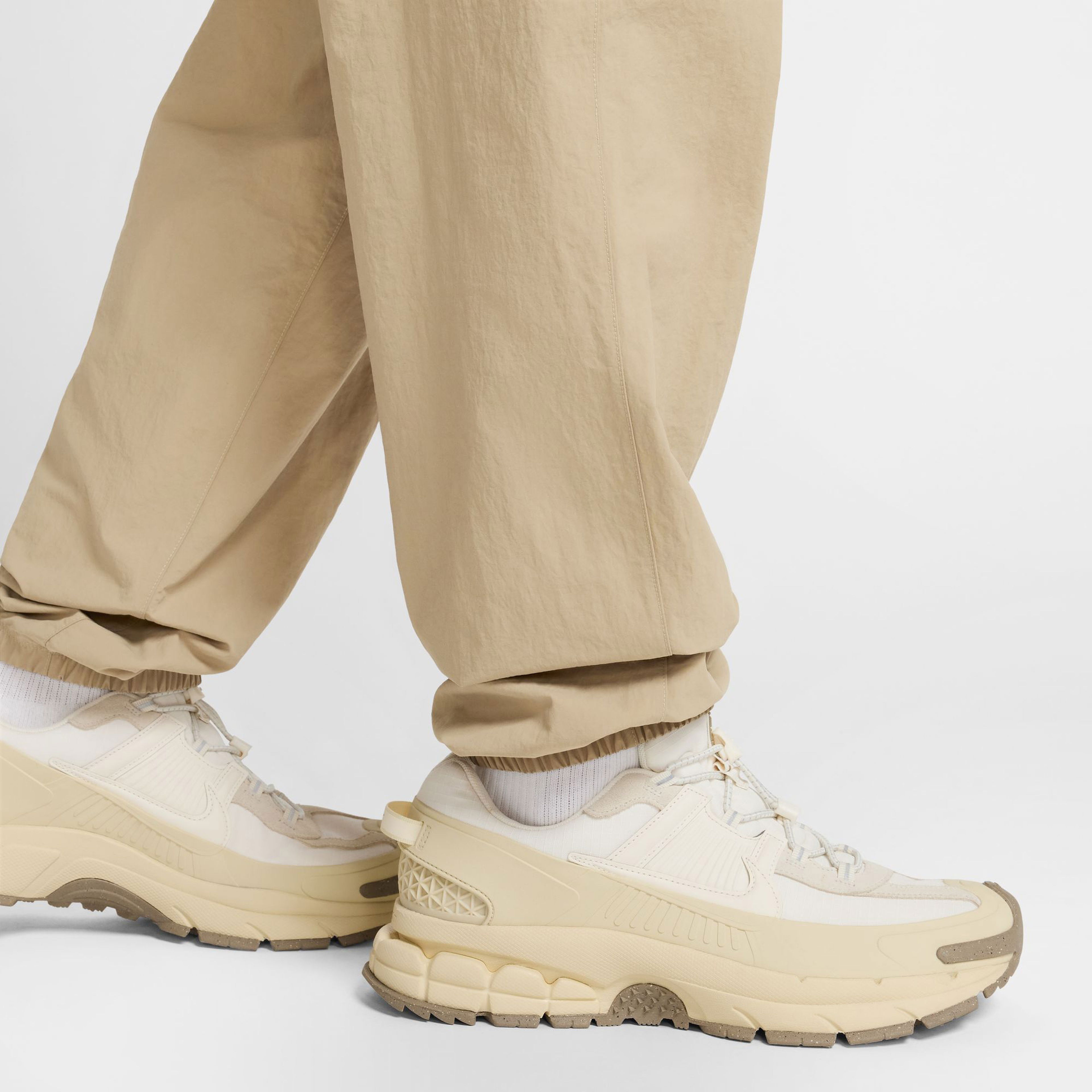 Nike Club Woven Erkek Kahverengi Kargo Pantolon