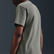 Nike Sportswear Premium Essentials Erkek Haki T-Shirt
