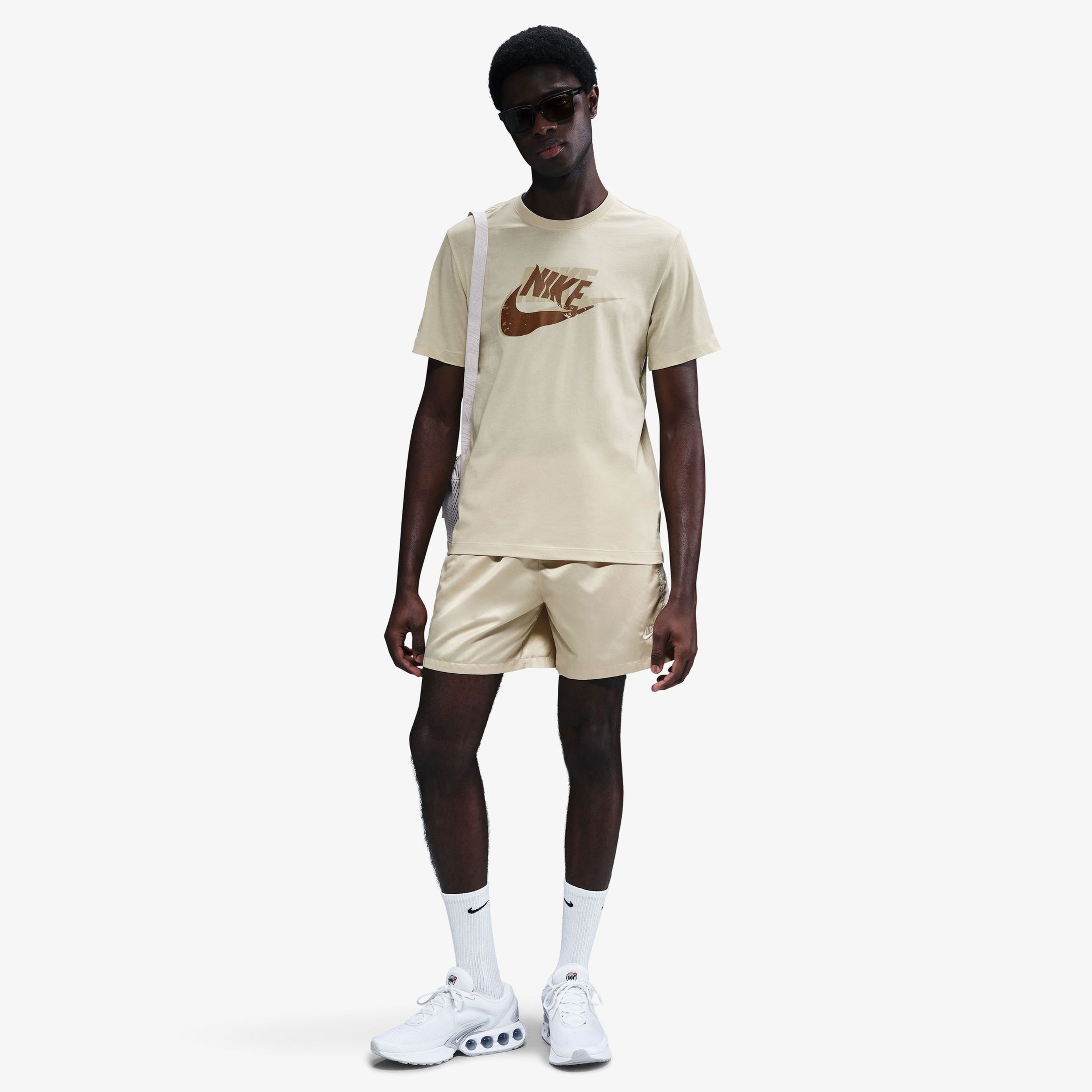 Nike Sportswear Futura Erkek Haki T-Shirt