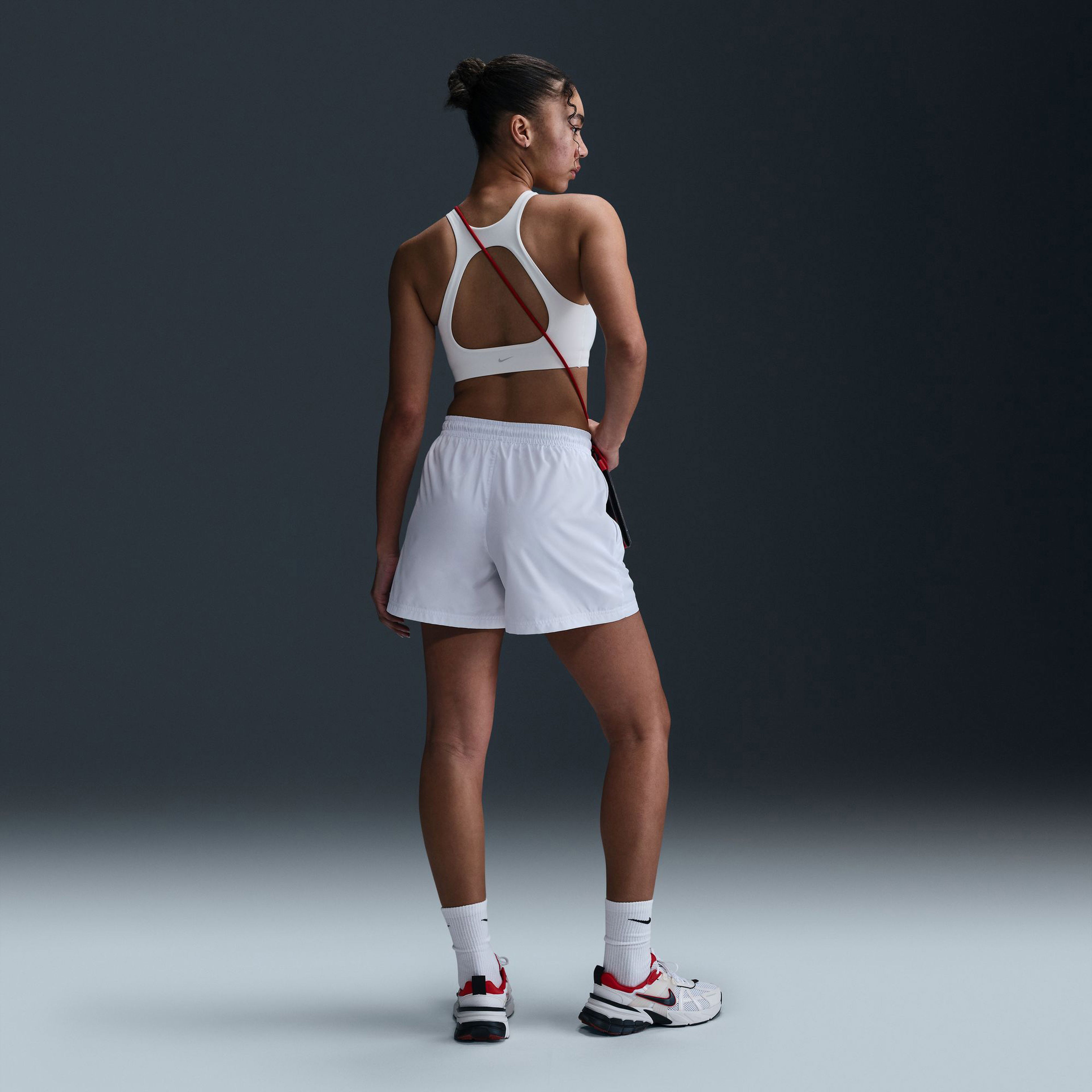 Nike Sportswear Classic Kadın Beyaz Şort