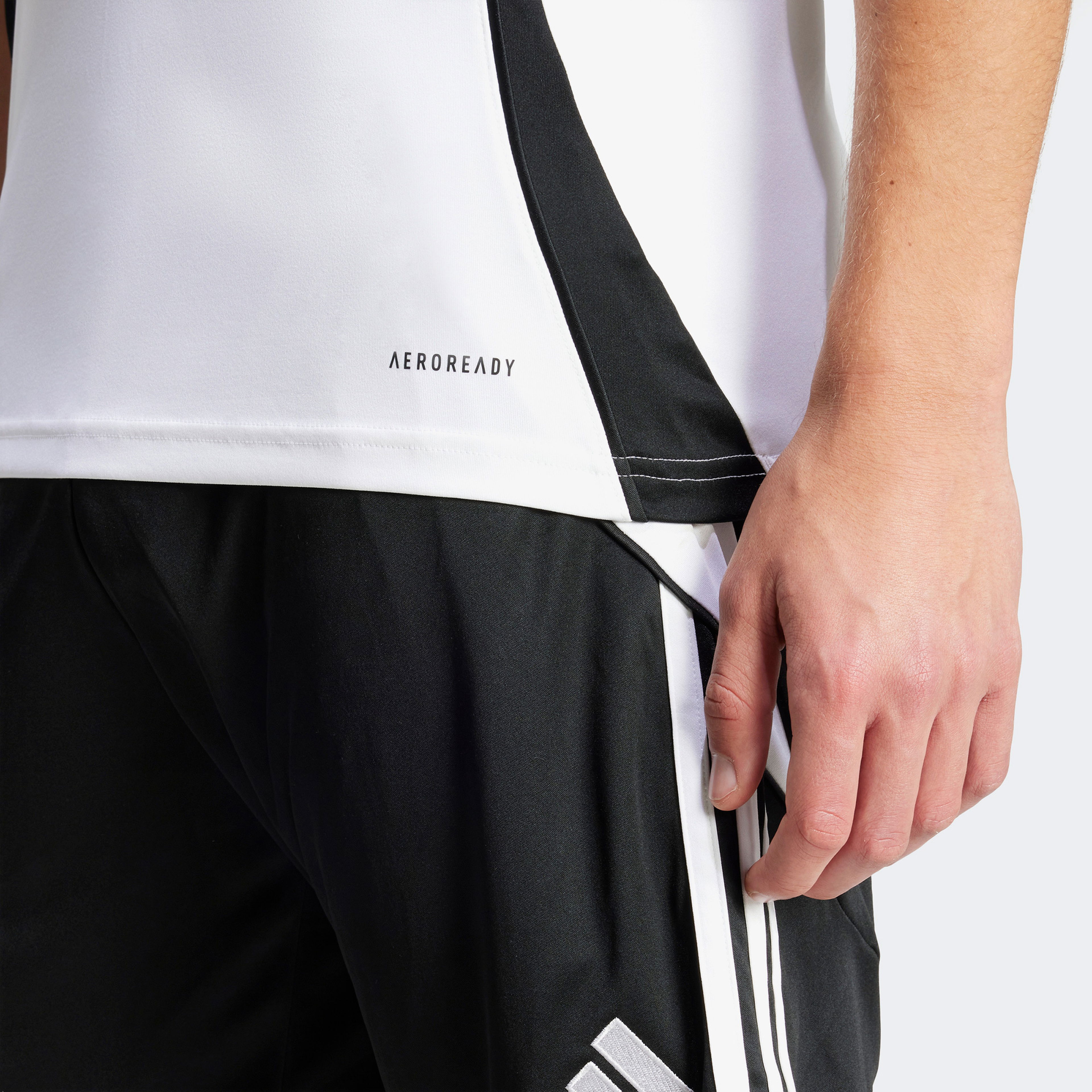 adidas Tiro 24 Erkek Beyaz Futbol Forması