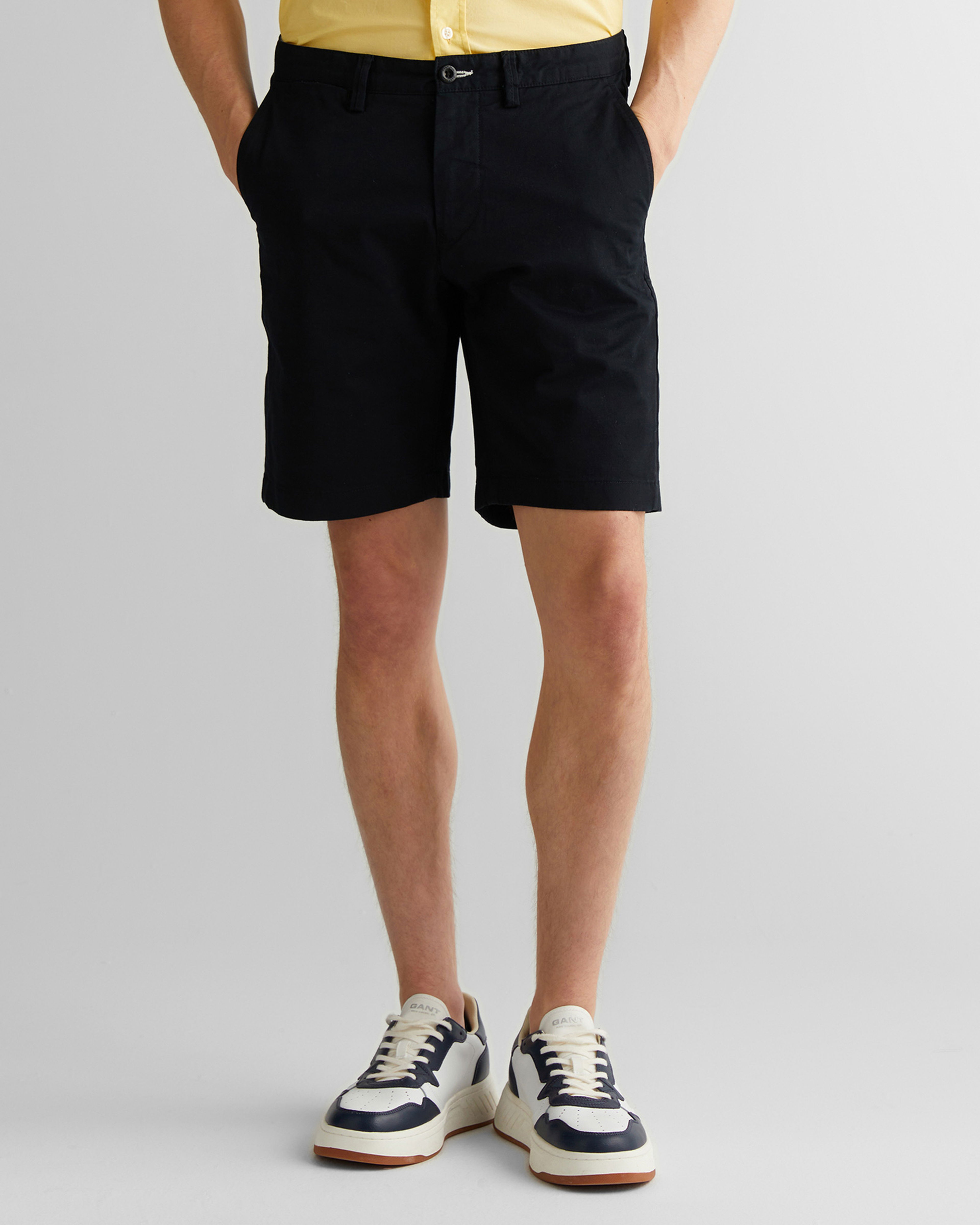 GANT Erkek Siyah Slim Fit Şort