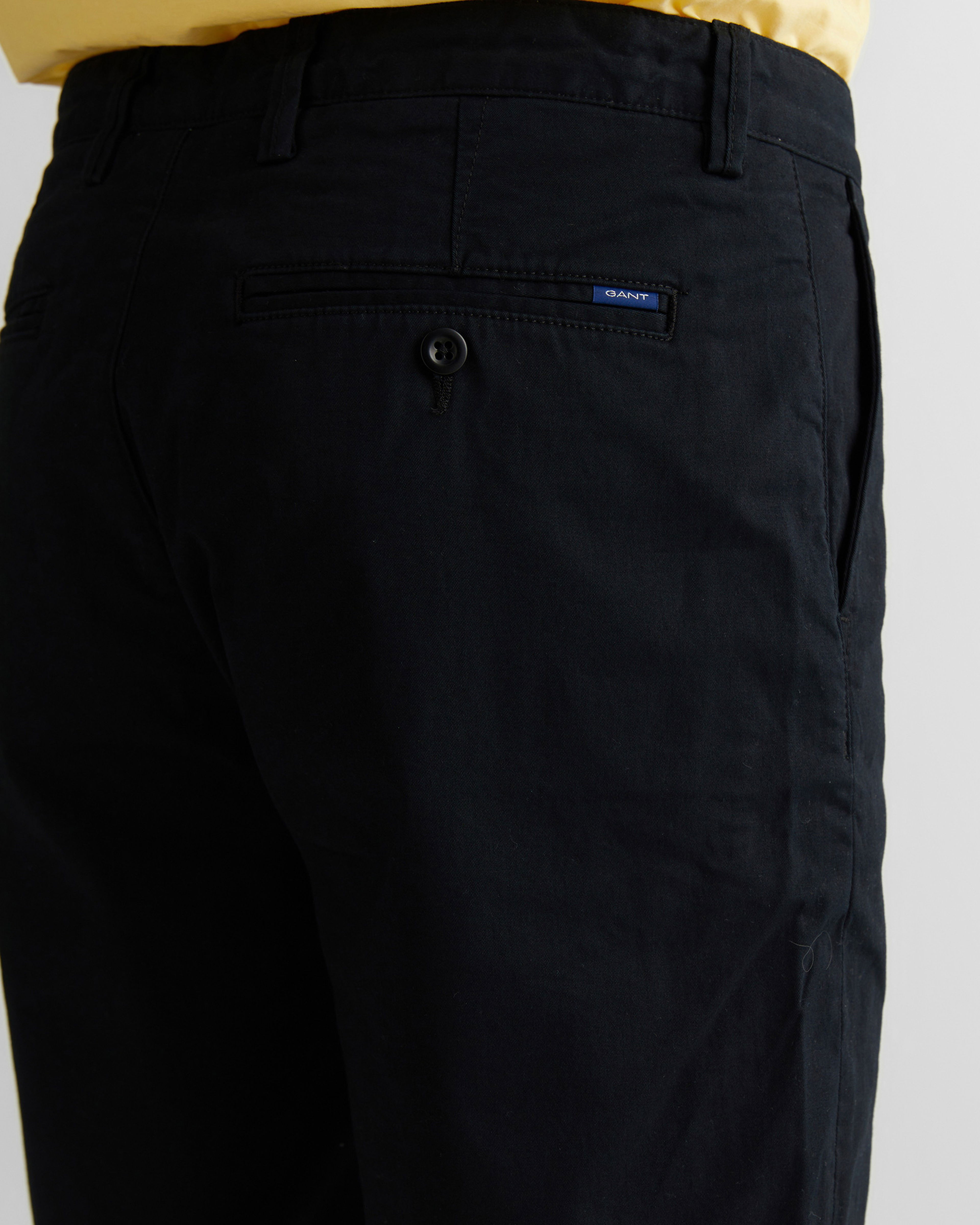 GANT Erkek Siyah Slim Fit Şort