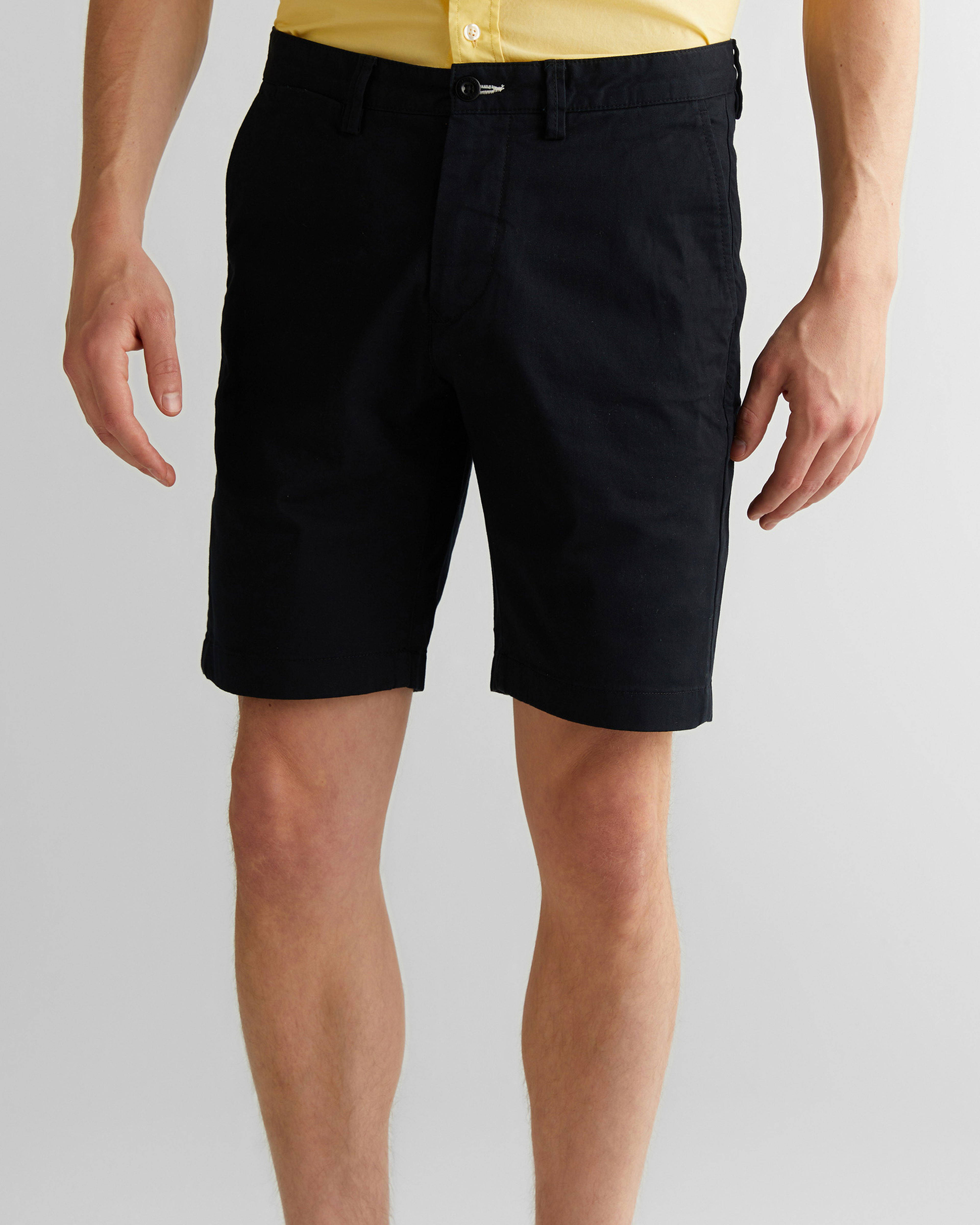 GANT Erkek Siyah Slim Fit Şort