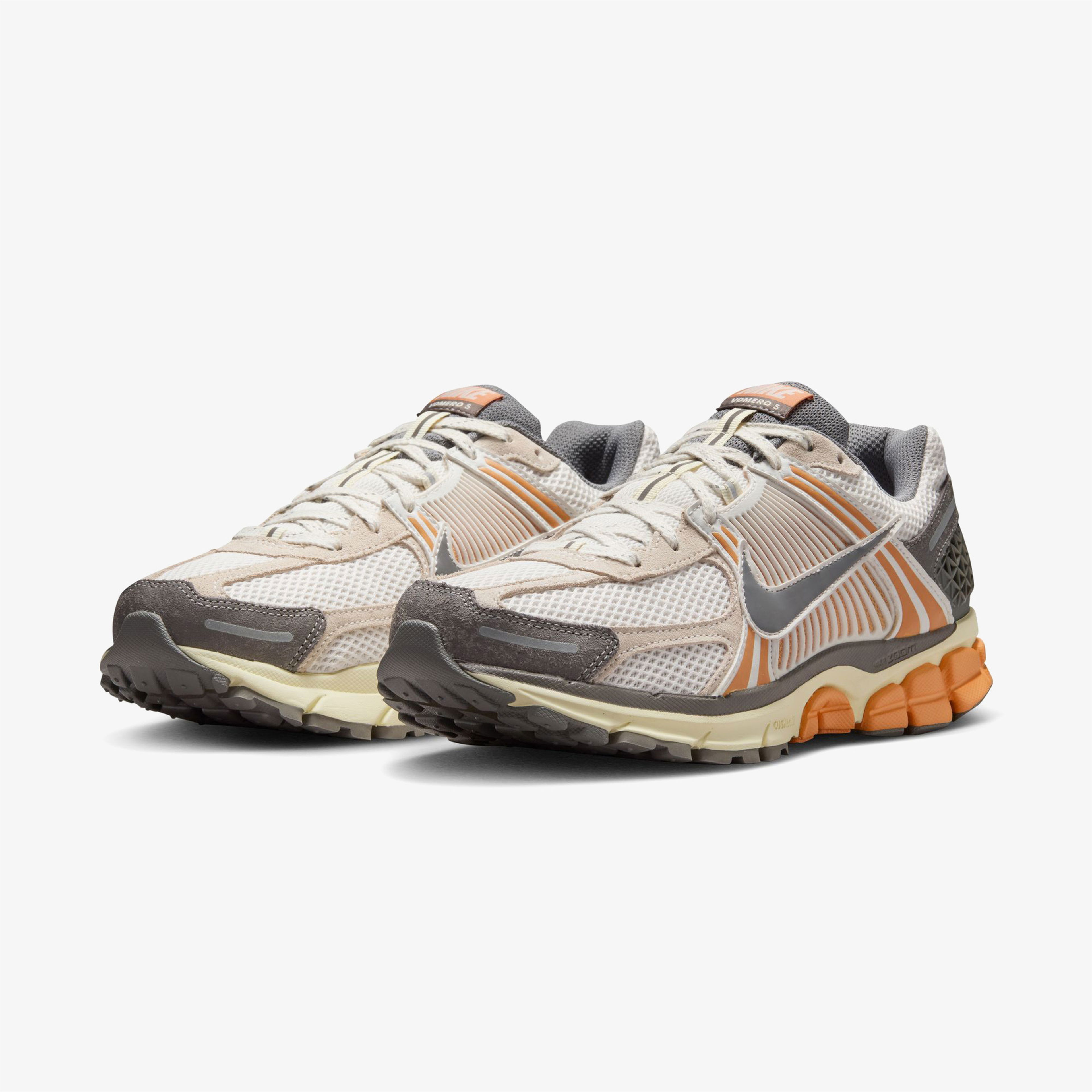 Nike Zoom Vomero 5 Erkek Gri Spor Ayakkabı
