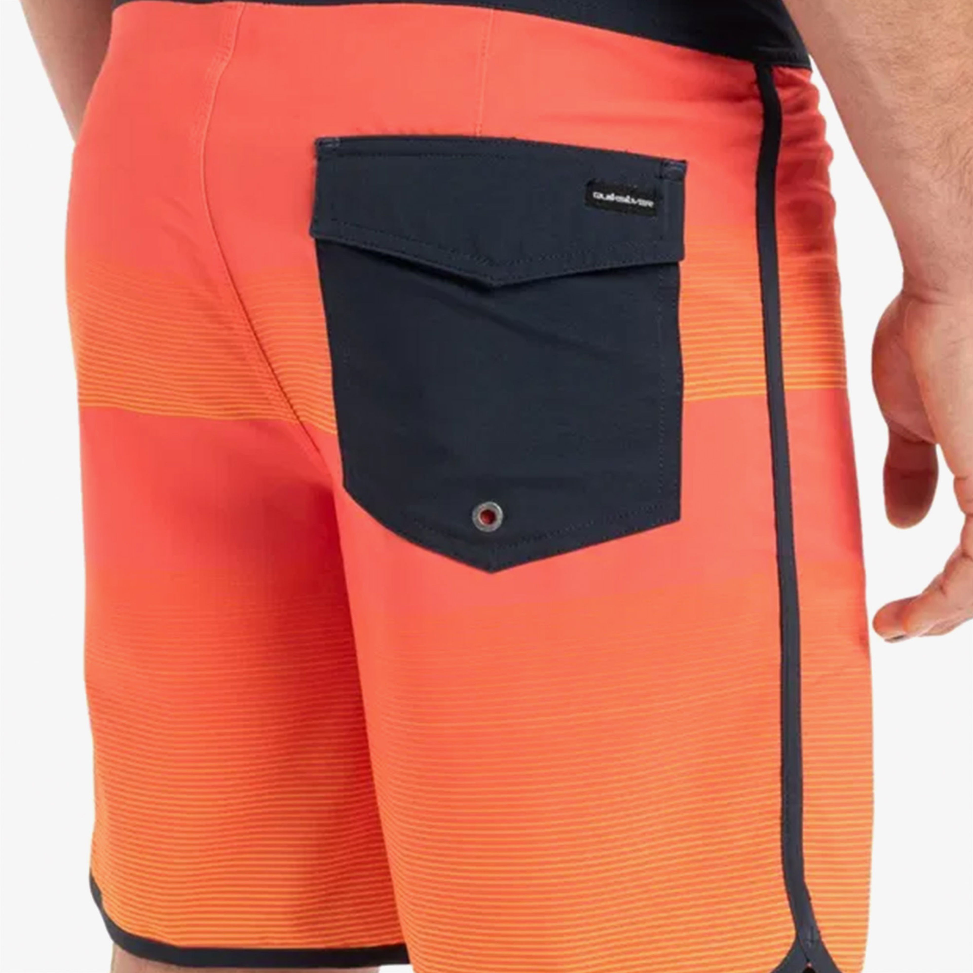 Quiksilver Surfsilk Scallop 18 Erkek Kırmızı Deniz Şortu