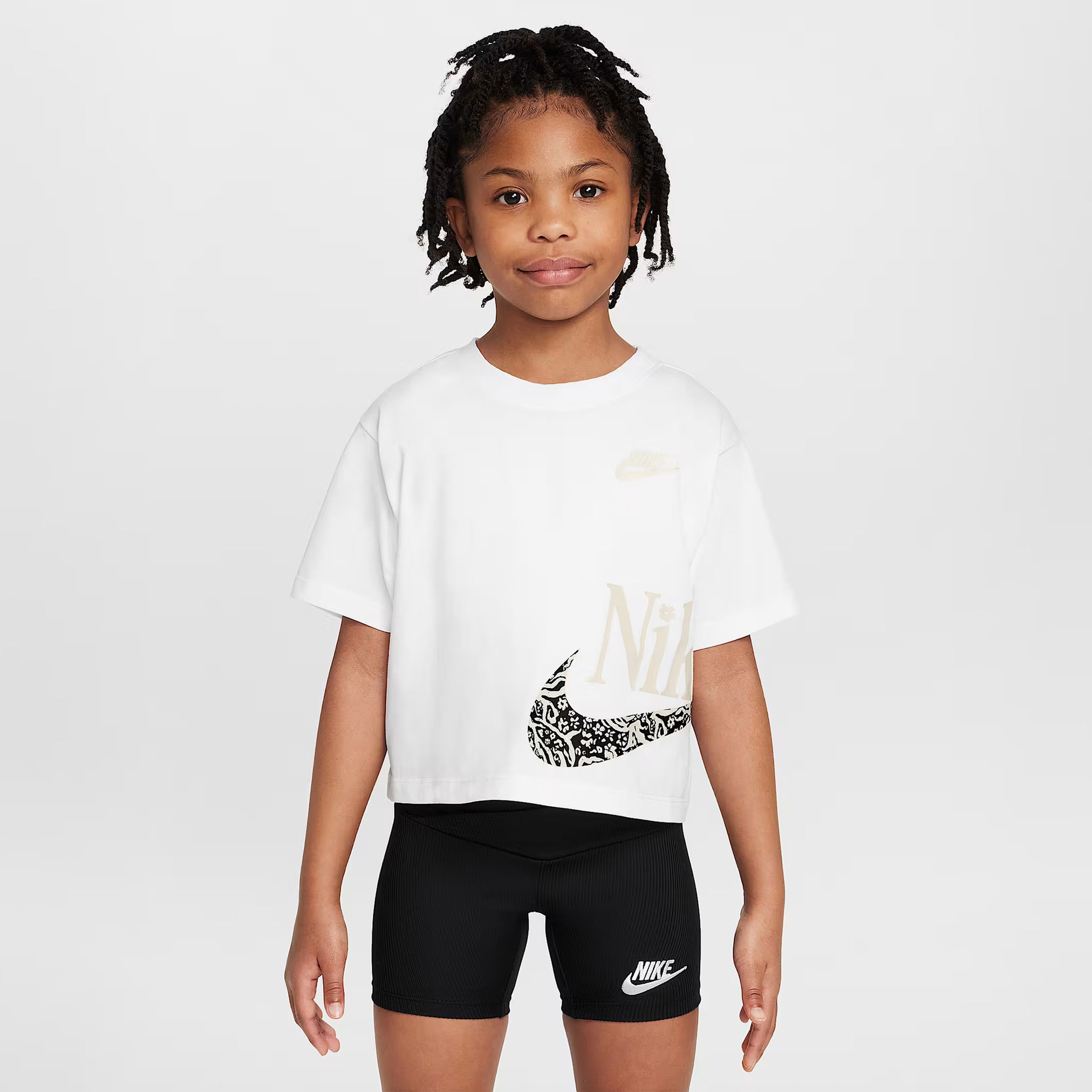 Nike Wild Flower Çocuk Siyah Şort Takım