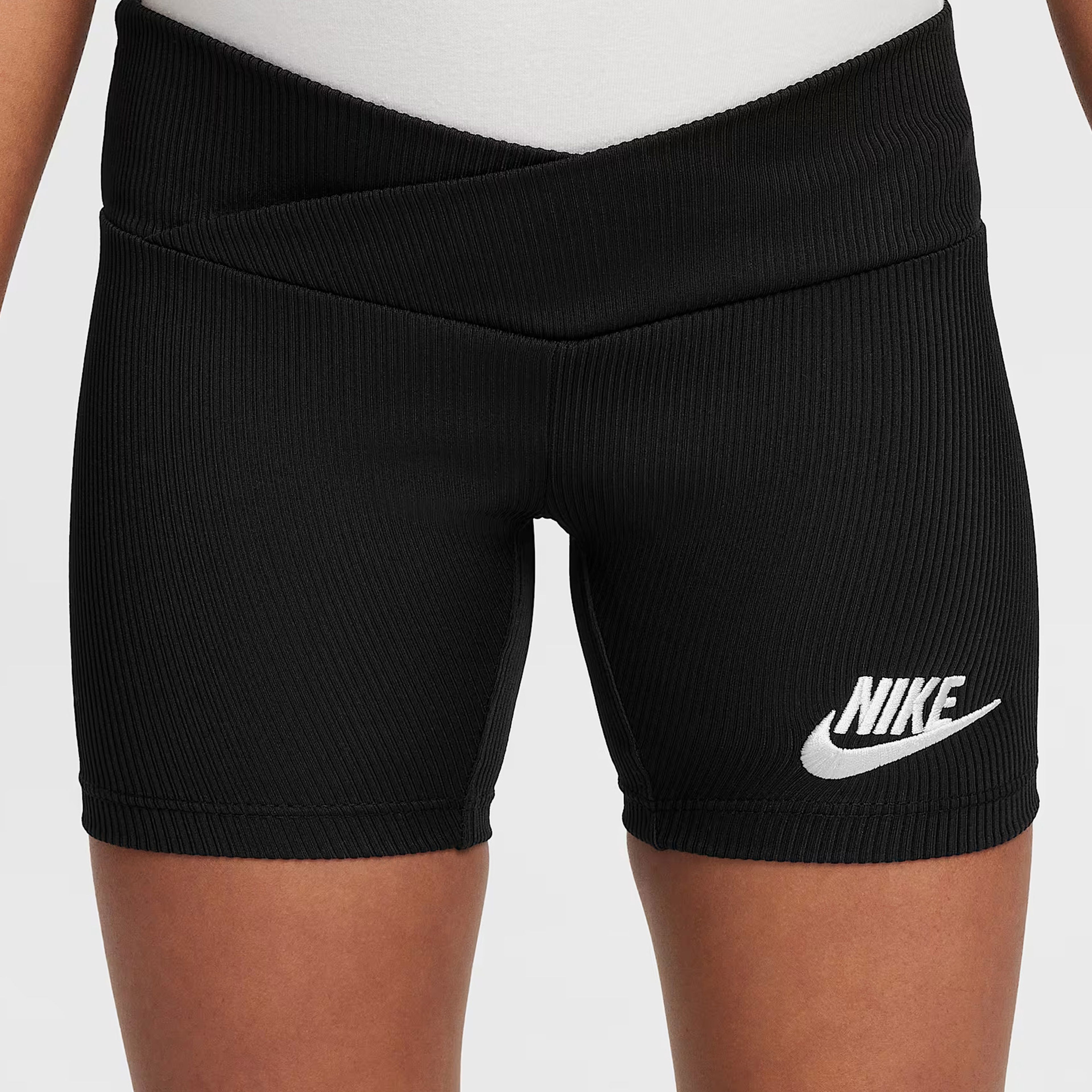 Nike Wild Flower Çocuk Siyah Şort Takım