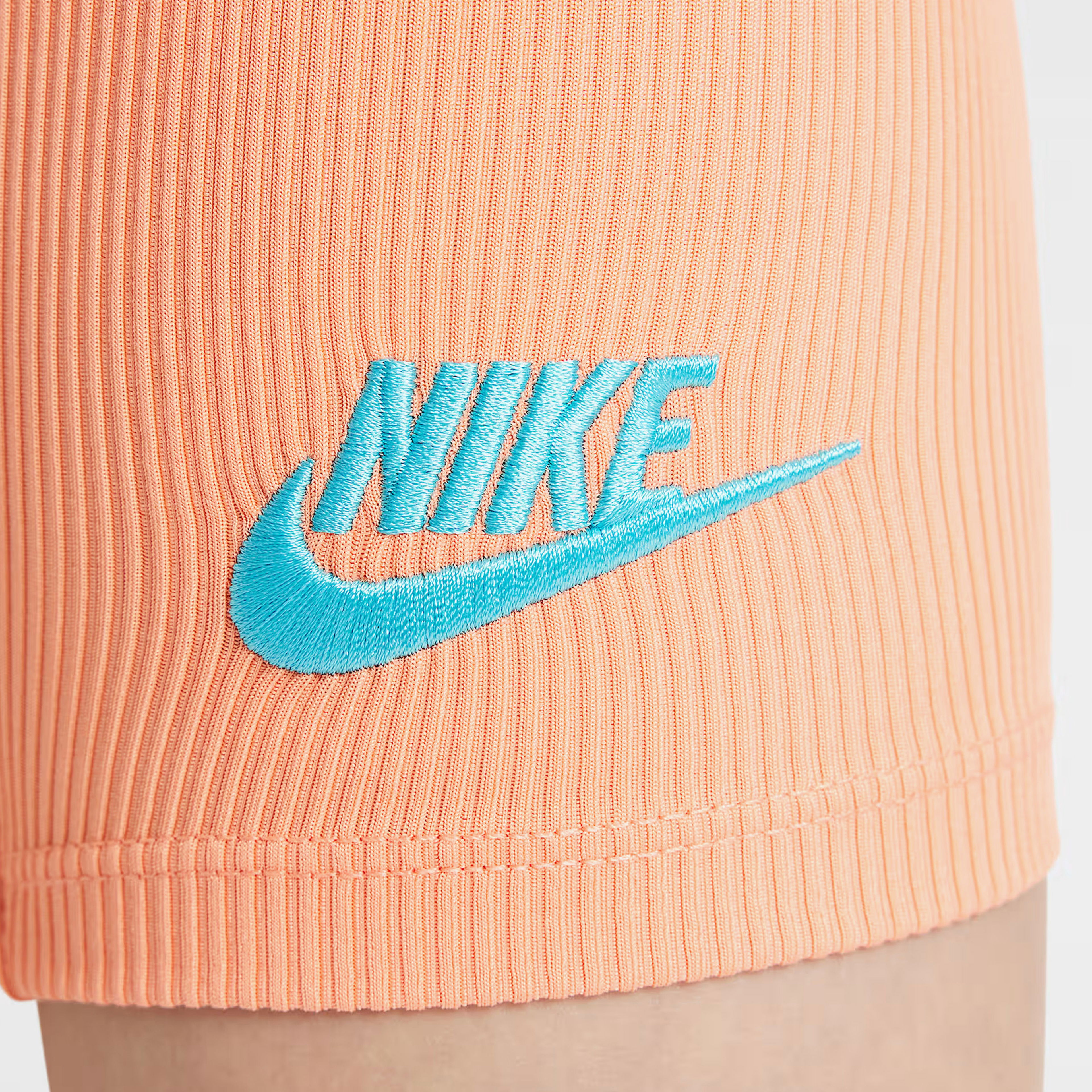 Nike Wild Flower Çocuk Turuncu Şort Takım