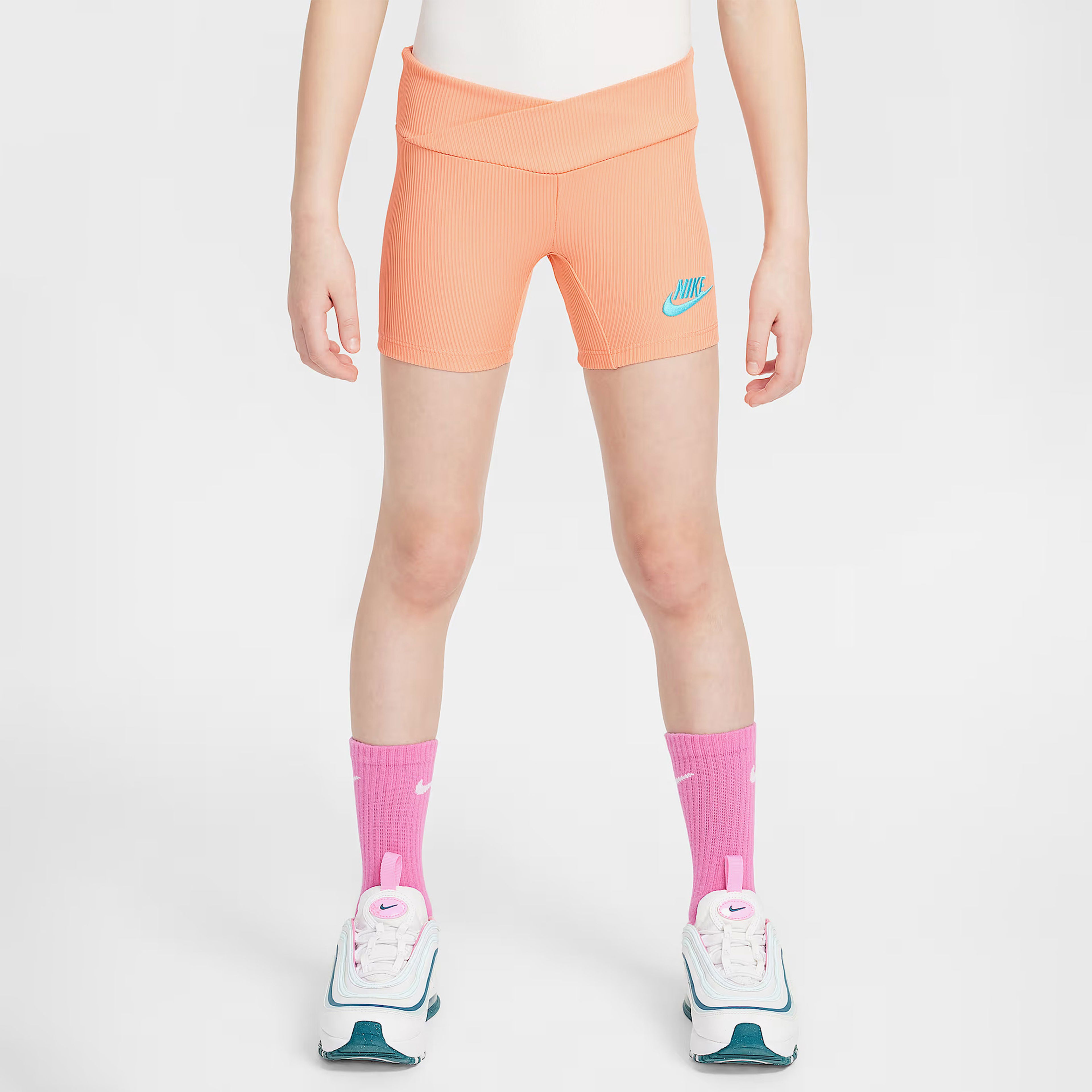 Nike Wild Flower Çocuk Turuncu Şort Takım