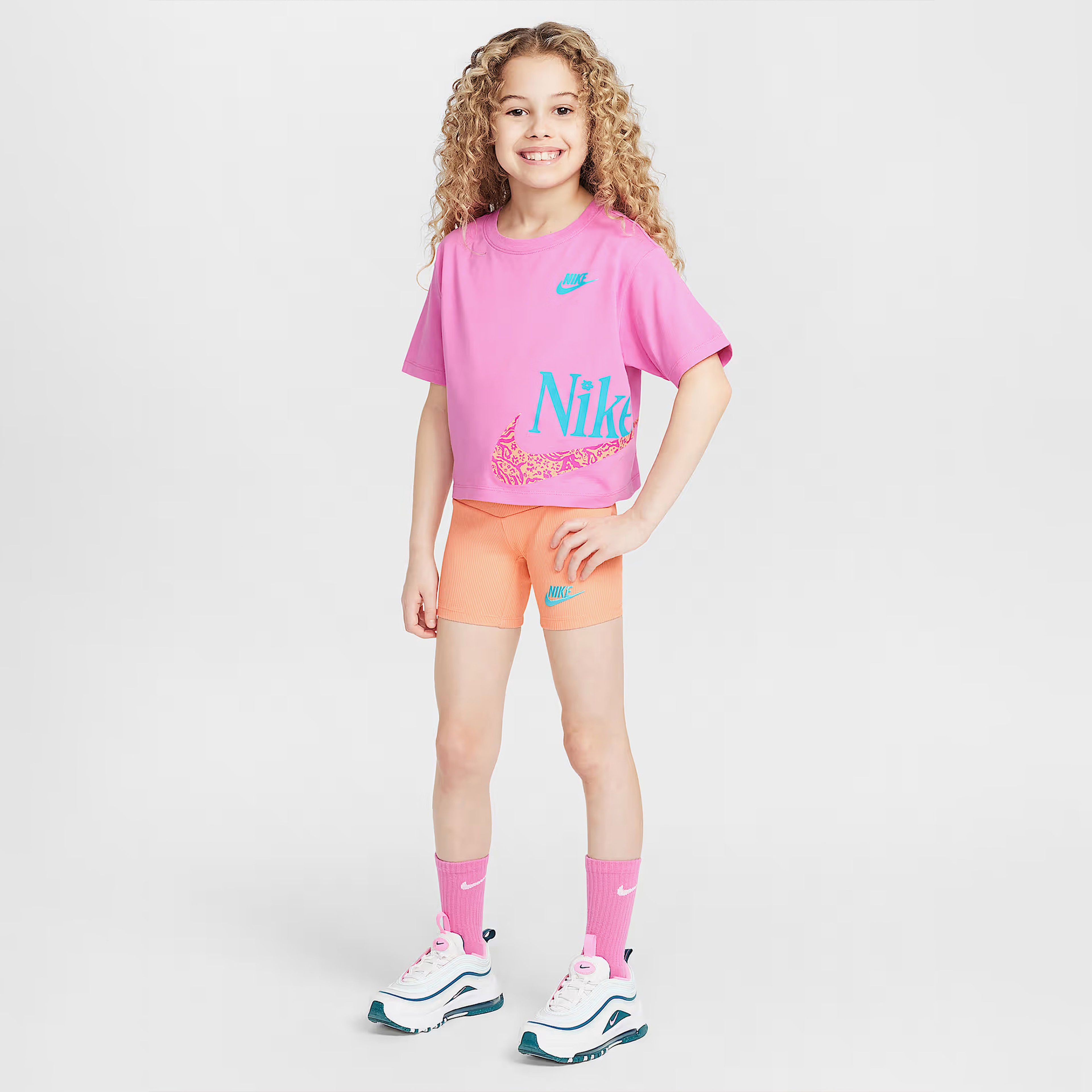 Nike Wild Flower Çocuk Turuncu Şort Takım