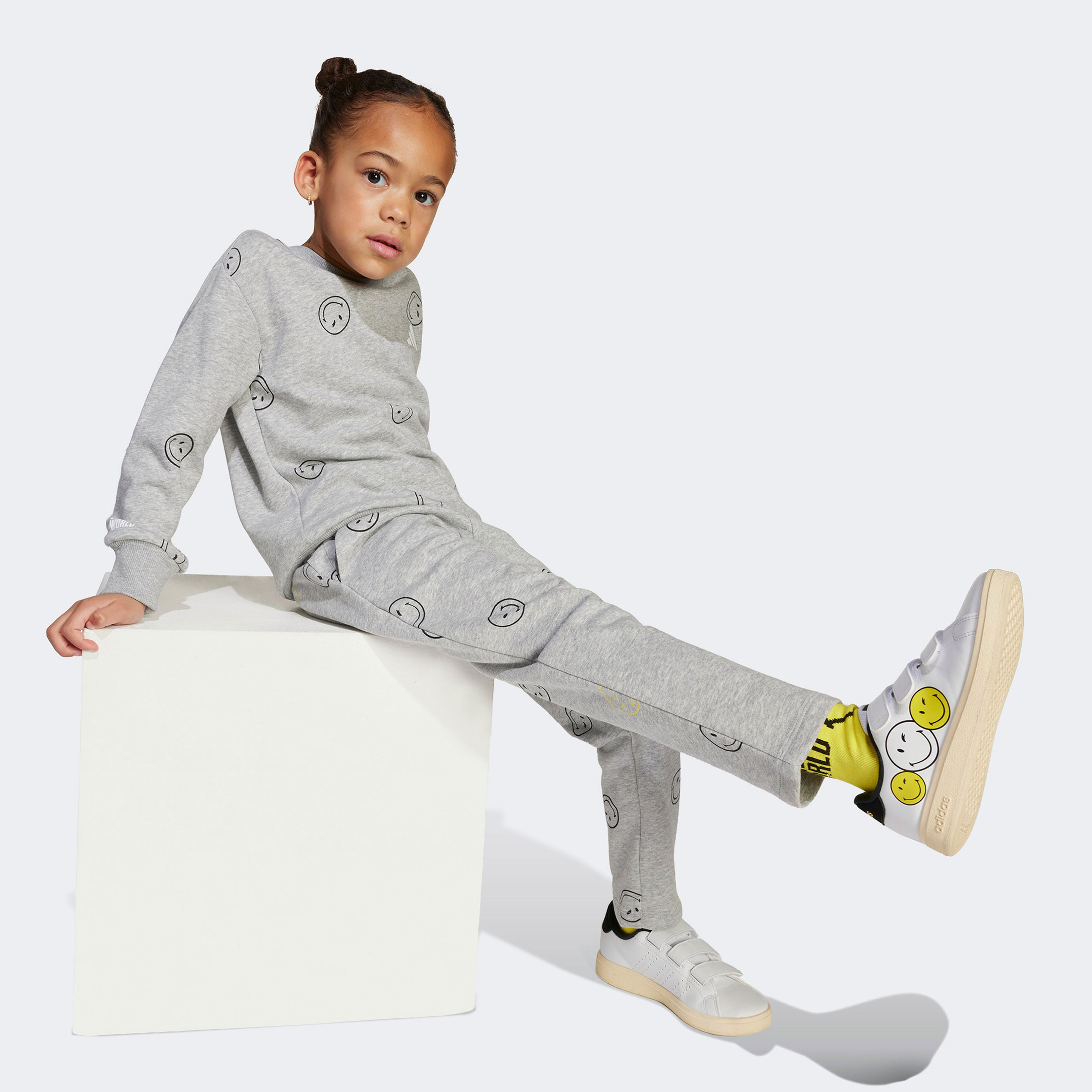 adidas X Smileyworld Çocuk Gri Eşofman Takımı