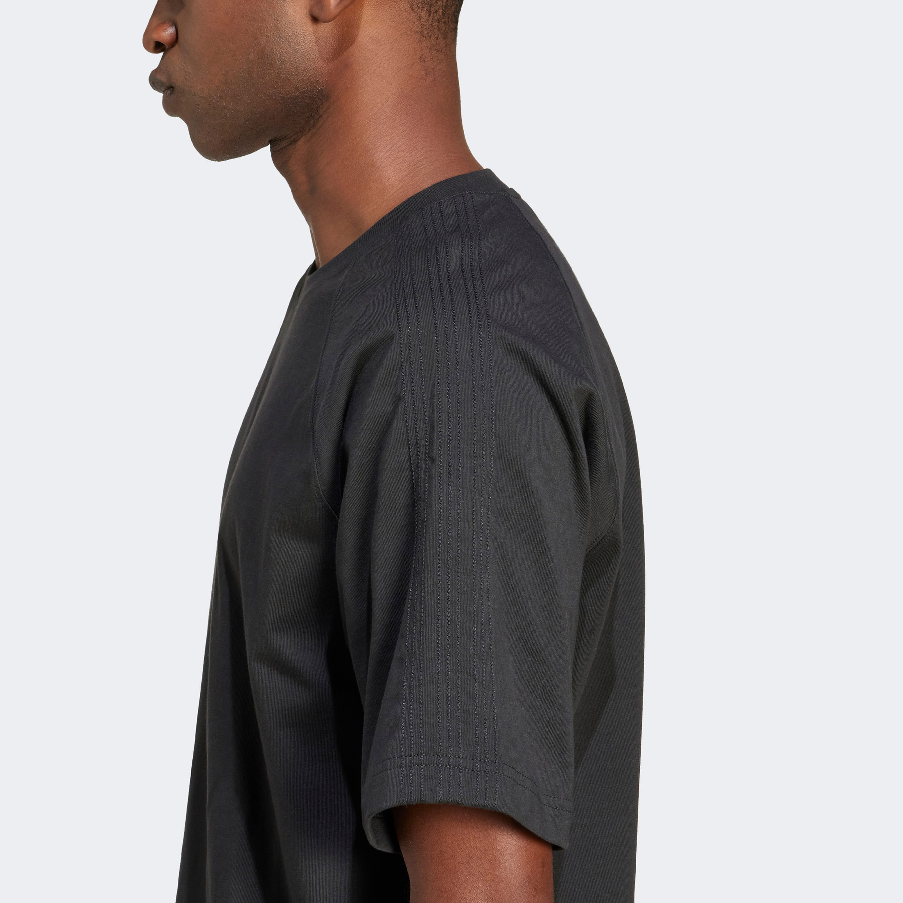 adidas P Essential  Erkek Siyah T-Shirt
