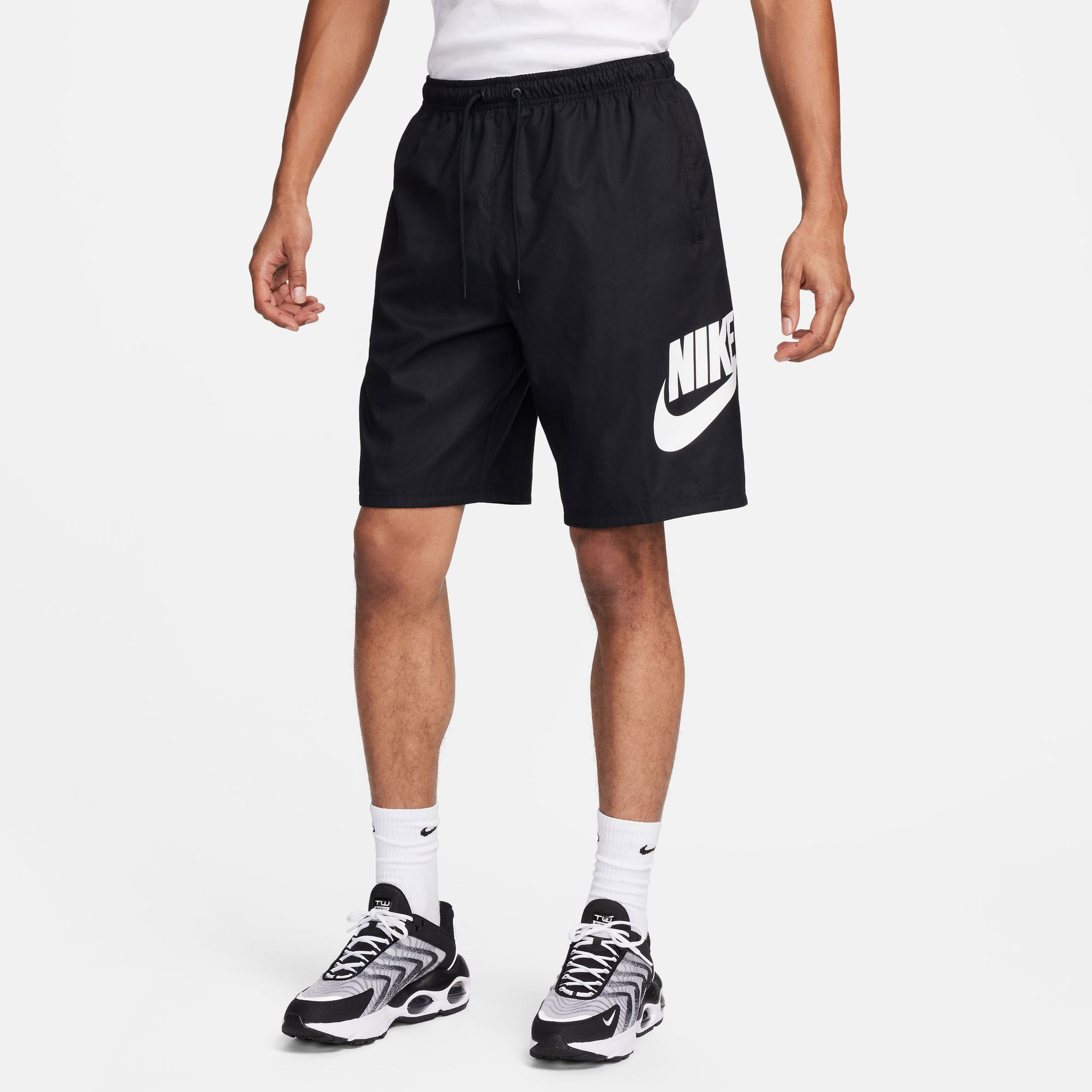 Nike Club Woven Erkek Siyah Şort