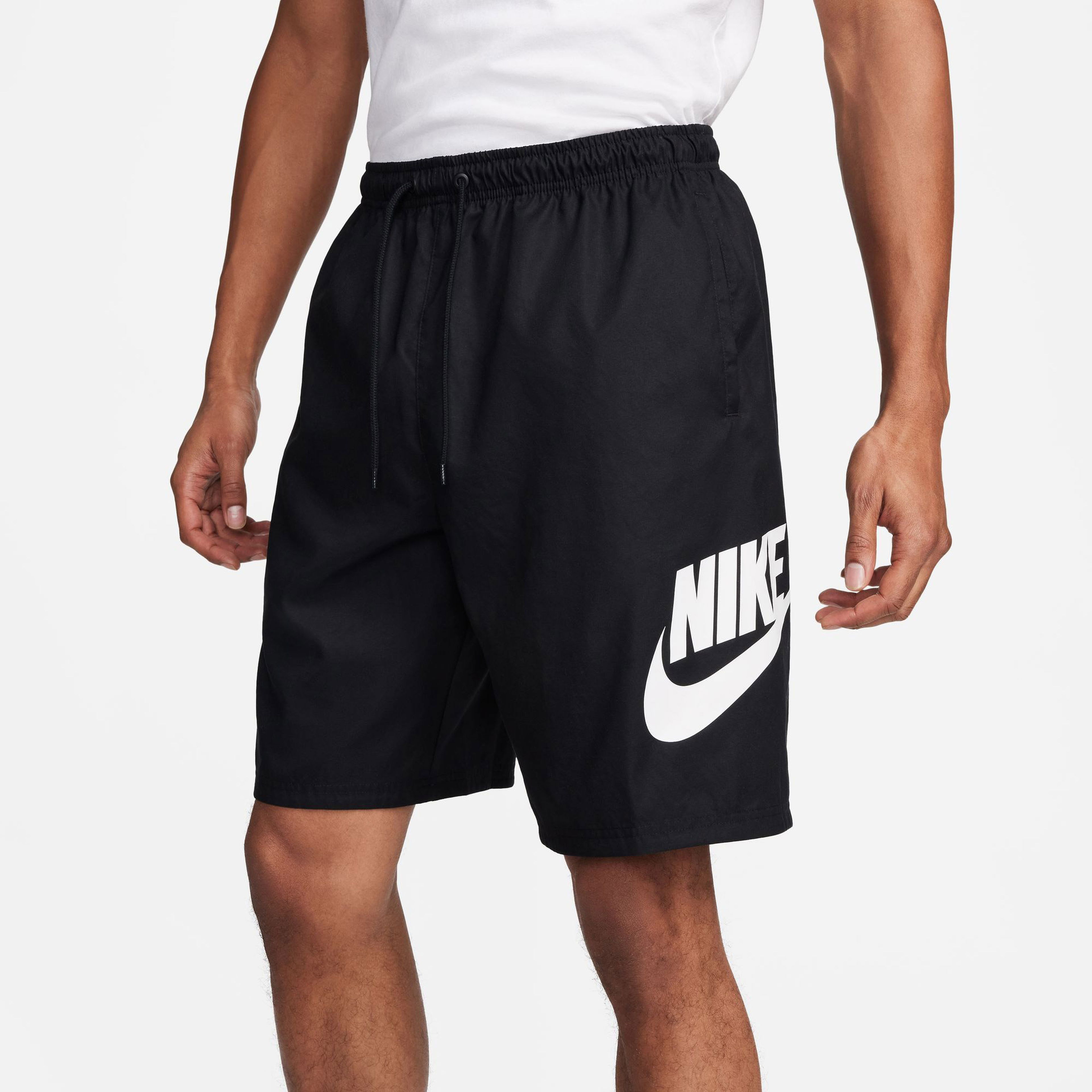 Nike Club Woven Erkek Siyah Şort