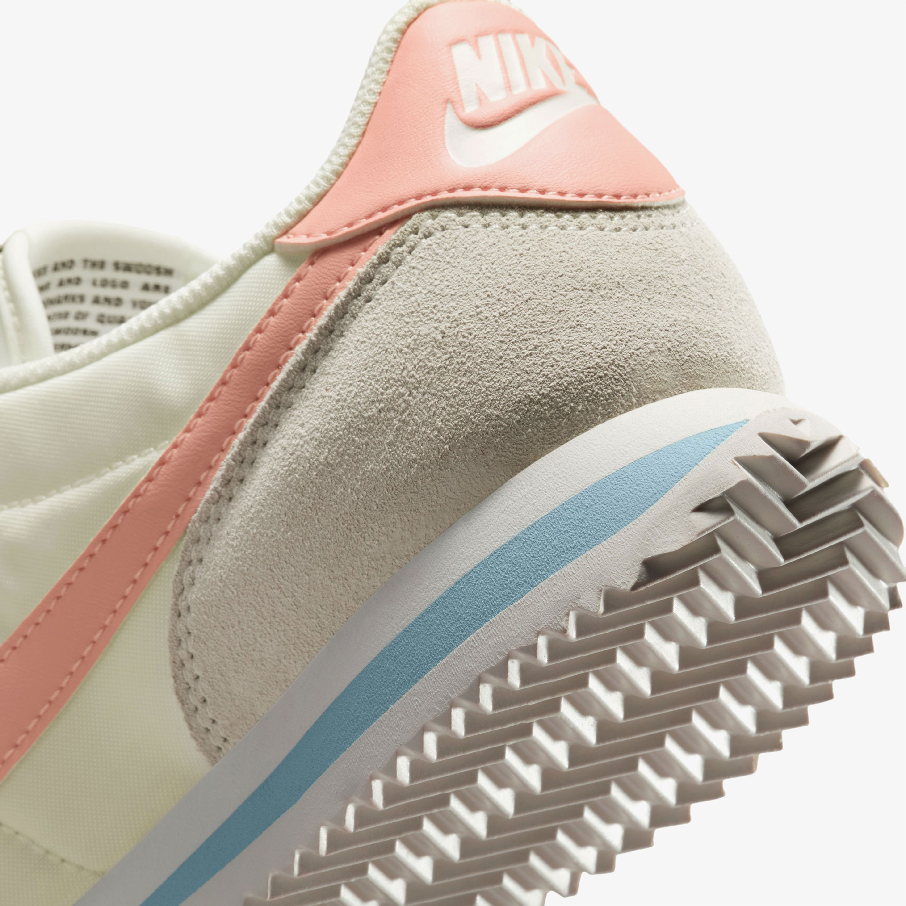 Nike Cortez Kadın Beyaz Sneaker