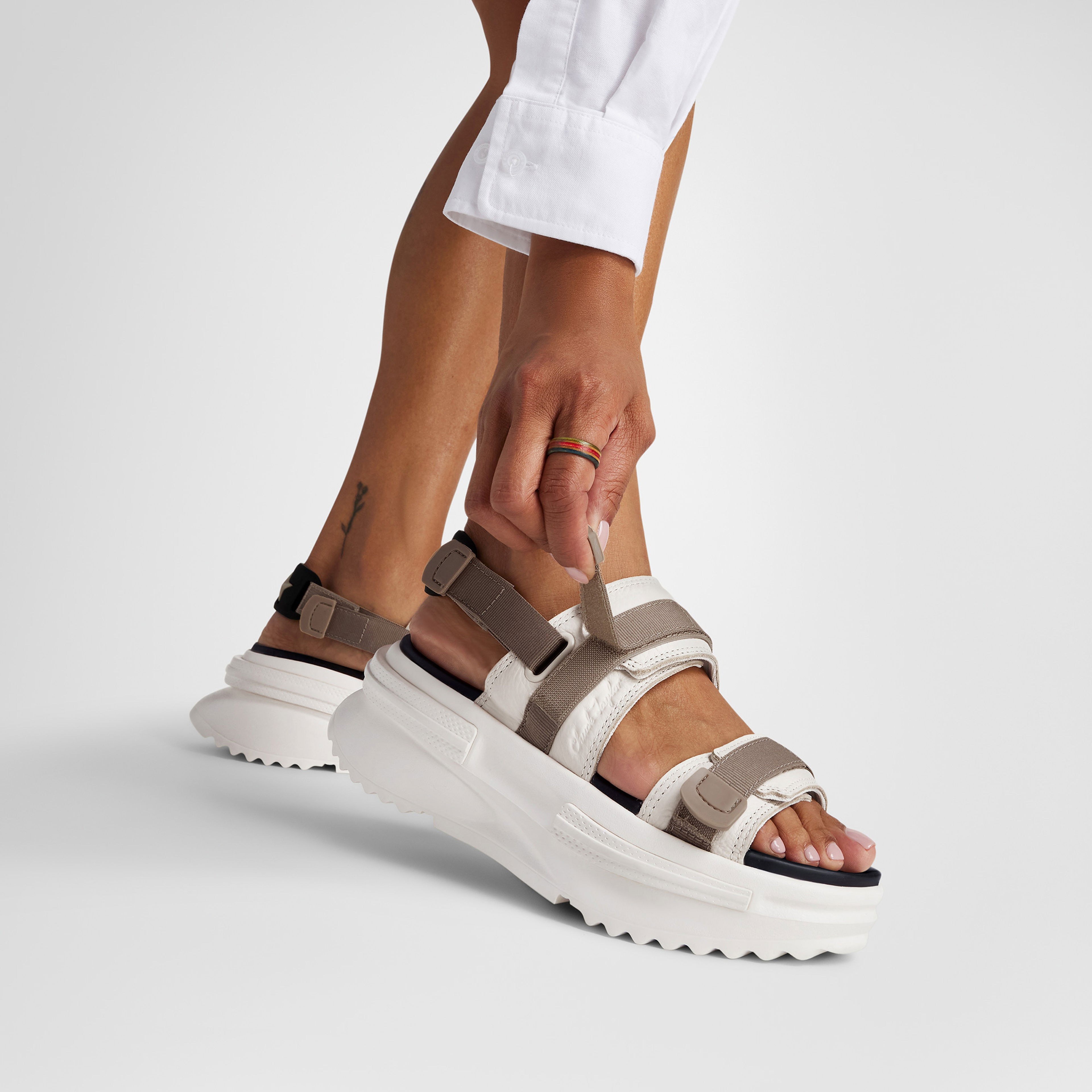 Converse Run Star Utility Cx Unisex Krem Sandalet