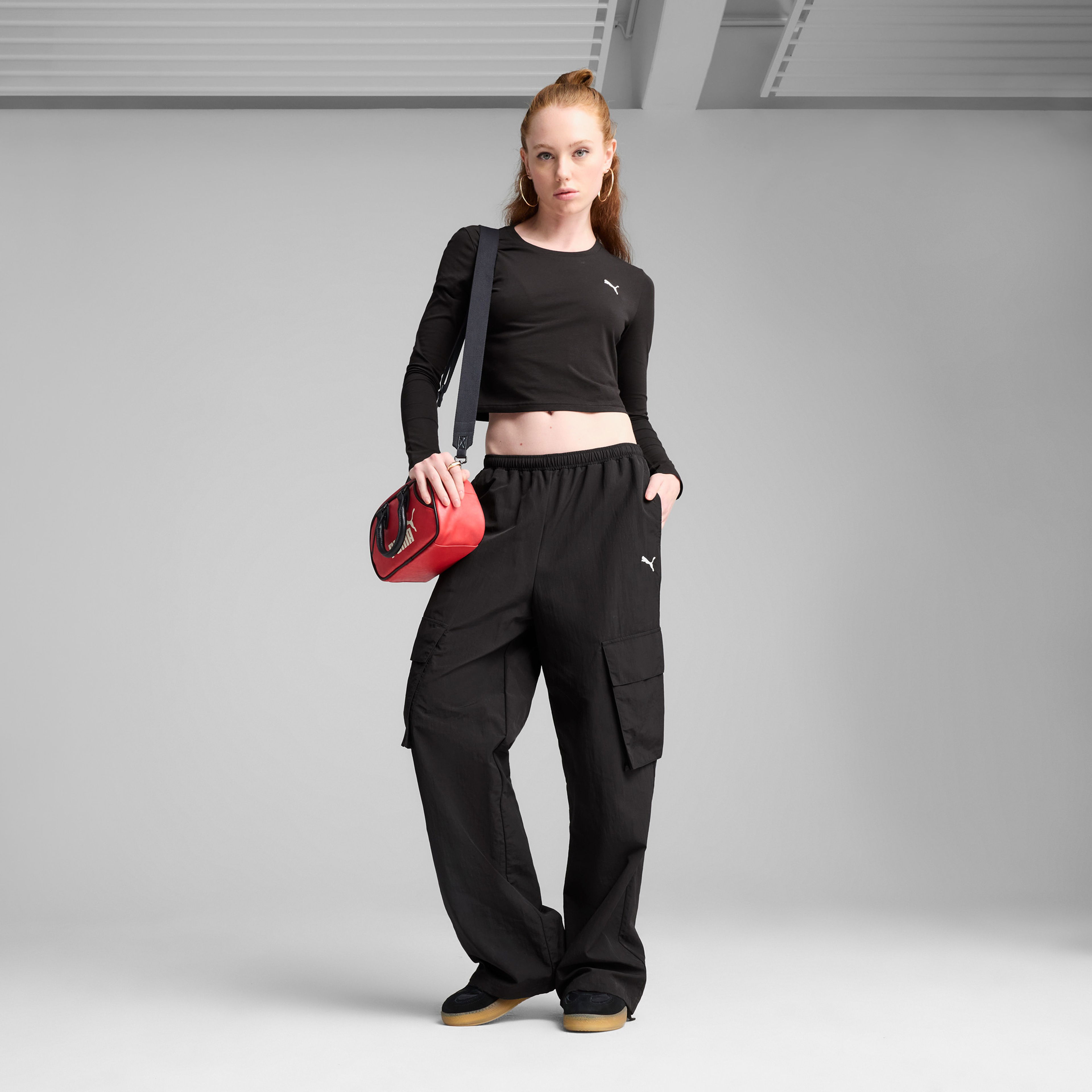 Puma Wardrobe Essentials Relaxed Kadın Siyah Eşofman Altı