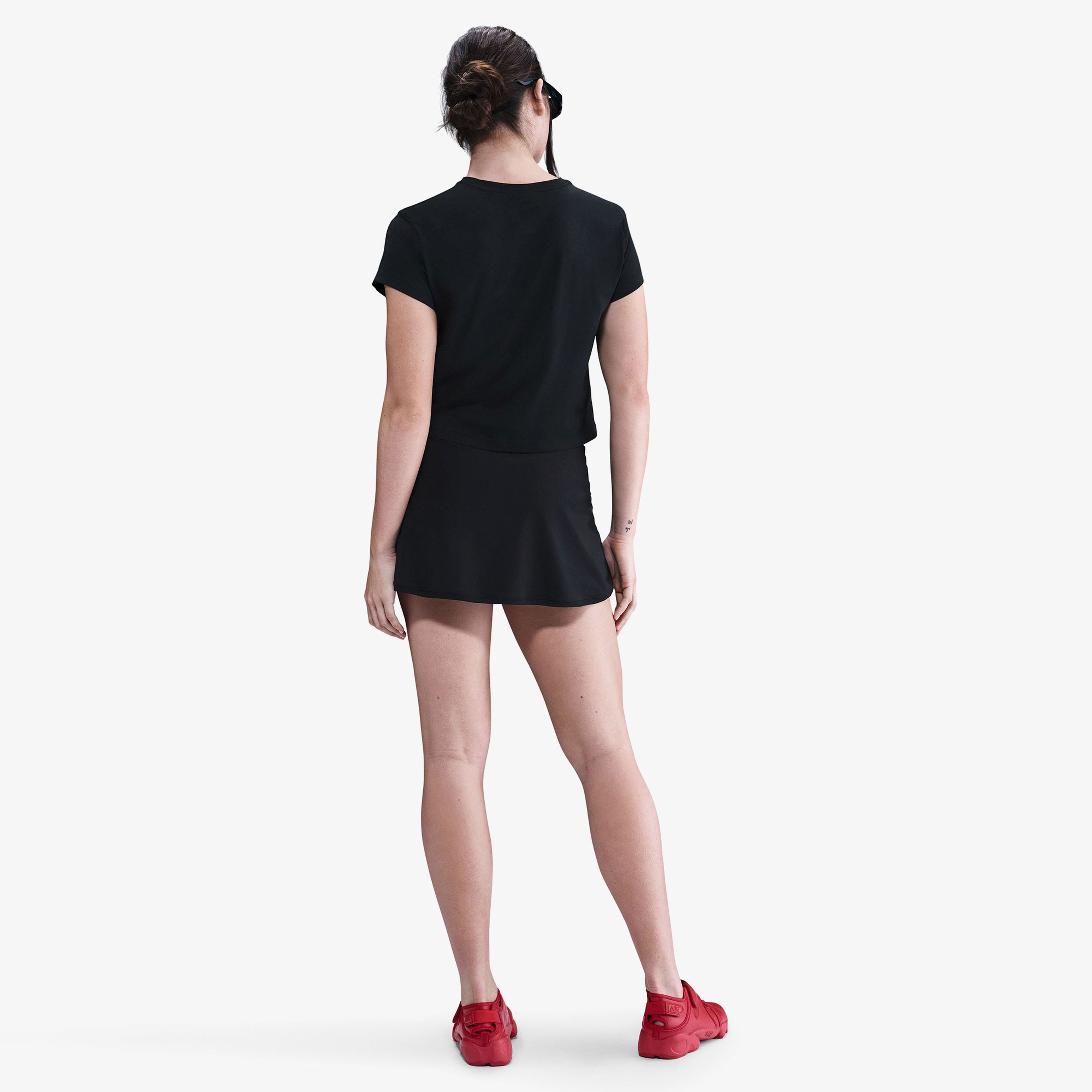 Nike Club SS Kadın Siyah T-Shirt